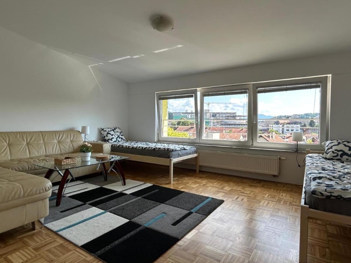 Apartma Lunca 3 リュブリャナ エクステリア 写真