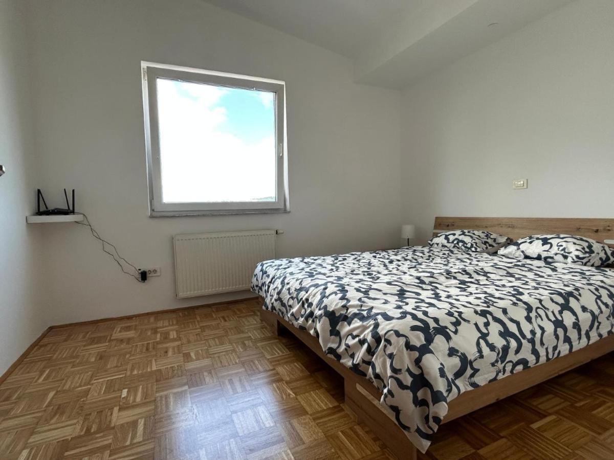 Apartma Lunca 3 リュブリャナ エクステリア 写真